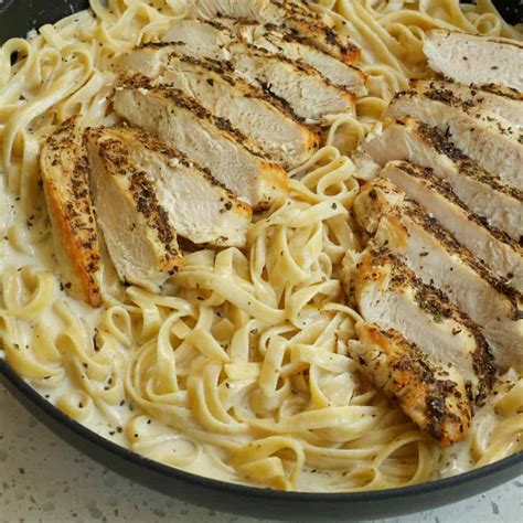 Chicken Fettuccine Alfredo Recipe