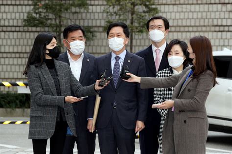 김기현 靑 하명수사 의혹 증인출석몸통 누구인지 밝힐 것