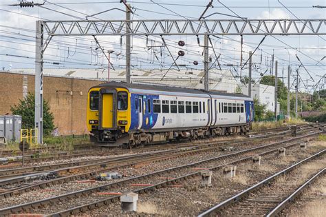 Class 156 156489 Arriving At Carlisle Northern Trains Clas Flickr