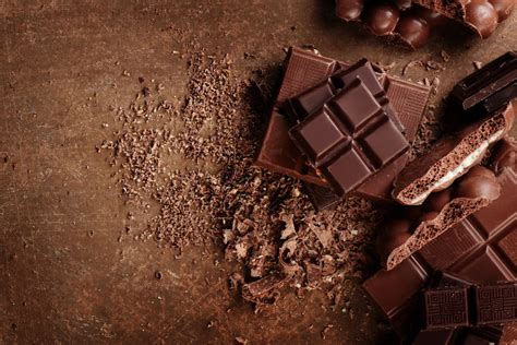 Benefícios do chocolate qual é o mais saudável Brasil Escola