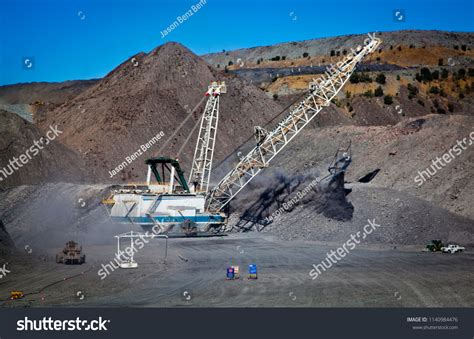 Dragline Excavator Afbeeldingen Stockfotos En Vectoren Shutterstock