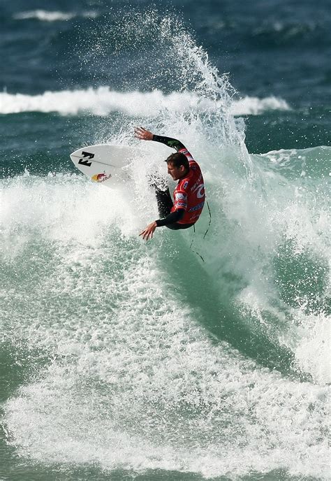 Andy Irons: Latest on the Shocking Death of a Surfing Champion ...