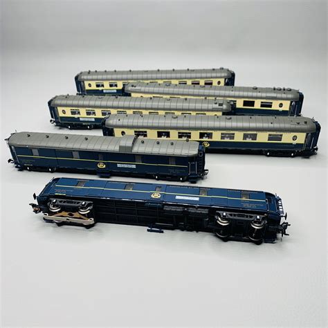 Coffret De Voitures Pullman EDELWEISS CIWL Ep II MARKLIN 42470 HO