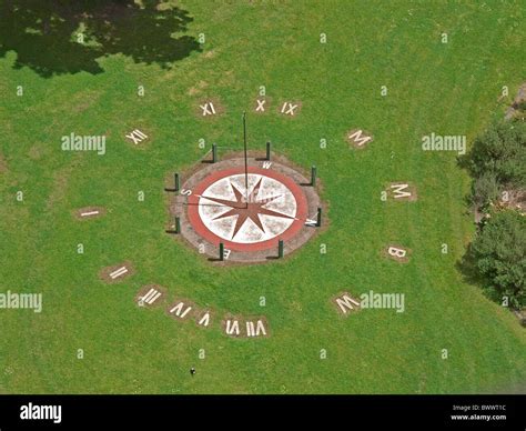 Sundial Hi Res Stock Photography And Images Alamy