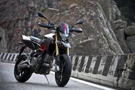 Aprilia Aprilia Dorsoduro Factory Moto Zombdrive