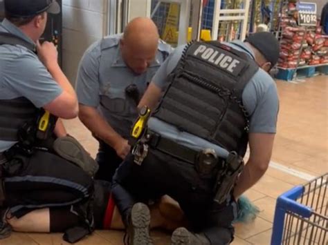 Kansas City Police Officer Kneels On Mans Neck In Mistaken Arrest Over