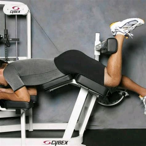 Right Leg Hamstring Curl By Daniel Arixi Exercise How To Skimble