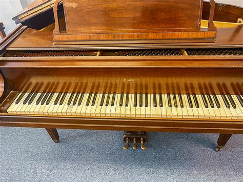 Vintage Howard by Baldwin Baby Grand Piano For Sale in Louisville