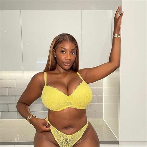 Shani Jamilah In Yellow Bra And Panties Cufo510