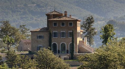 Luxury Villa rentals in Italy | Edge Retreats