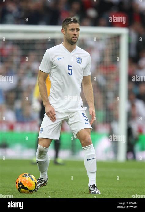 GARY CAHILL ENGLAND CHELSEA FC ENGLAND & CHELSEA FC WEMBLEY STADIUM ...