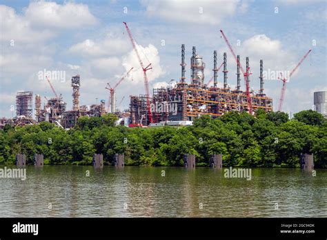 Pennsylvania Shell Ethylene Cracker Plant Stock Photo Alamy