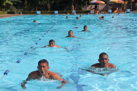 Menjaga Kebugaran Prajurit Yonangmor 1 Marinir Melaksanakan Latihan Renang