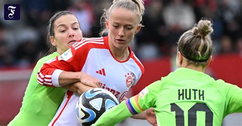 Frauenfu Ball Bundesliga Fc Bayern M Nchen Besiegt Vfl Wolfsburg