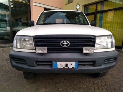 Venduto Toyota Land Cruiser HZJ 105 4 Auto Usate In Vendita