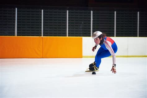 Premium Photo | Speed skating