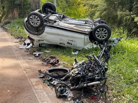 Acidente deixa 2 mortos e interdita trecho da SP 332 em Jundiaí