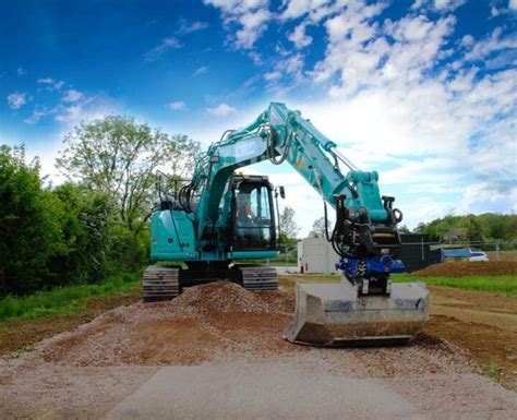 Kobelco SK140SRLC 5 Crawler Excavators Molson Equipment