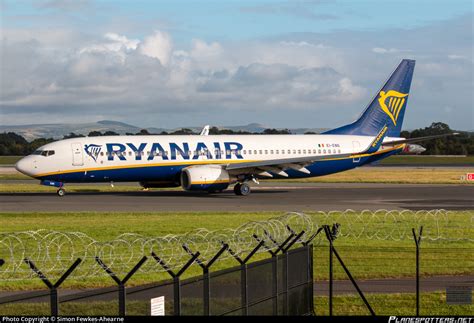 EI ENG Ryanair Boeing 737 8AS WL Photo By Simon Fewkes Ahearne ID