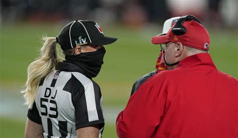 Sarah Thomas becomes first woman to officiate Super Bowl - Washington Times