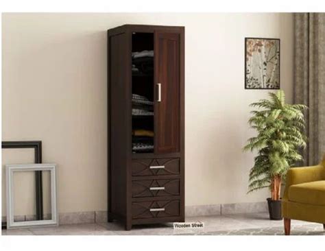 Wooden Single Door Wardrobe at ₹ 550/sq ft in Chennai | ID: 26864000988