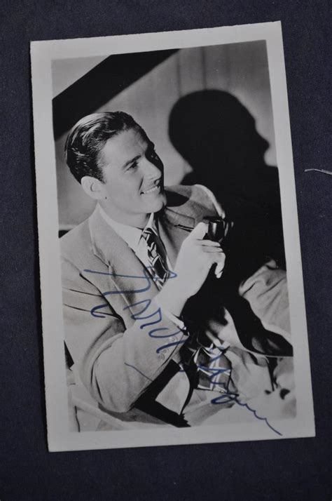 Signed Errol Flynn Publicity Photo 1927783212