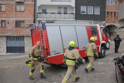 Oslobođenje Požar u sarajevskom naselju Na terenu više vatrogasnih