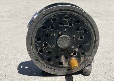 Vintage Pflueger Medalist Fly Reel For Sale Ebay