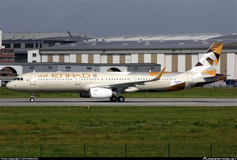 D AYAQ Etihad Airways Airbus A321 231 WL Photo By Dirk Weinrich ID