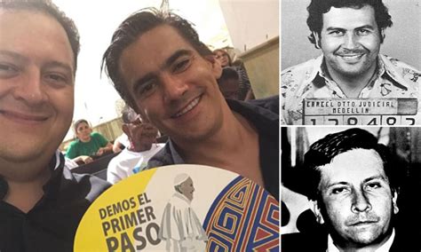 Rodrigo Lara Narcos Pablo Escobar S Son Smiles For A Selfie Daily