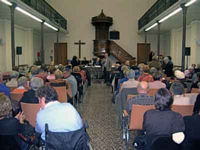 B Ziers L Interieur Du Temple Protestant Erf