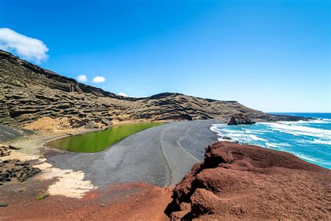 Lanzarote tour with Timanfaya National Park and El Golfo | TUI Musement