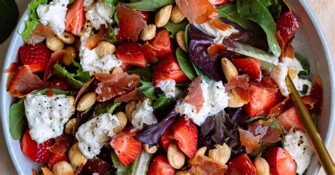 Crispy Prosciutto Strawberry And Burrata Salad Recipe Samsung Food