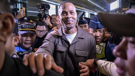 Patrick Kluivert Arrives In Jakarta Receives Warm Welcome From