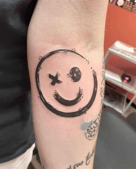 Top 30 Funny Smile Tattoo Design Ideas 2021 Updated Smiley Face