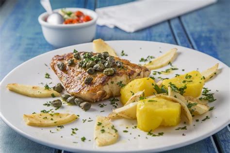 Fil De Pescada Ao Molho De Alcaparras Aprenda Receita Cl Ssica Casa