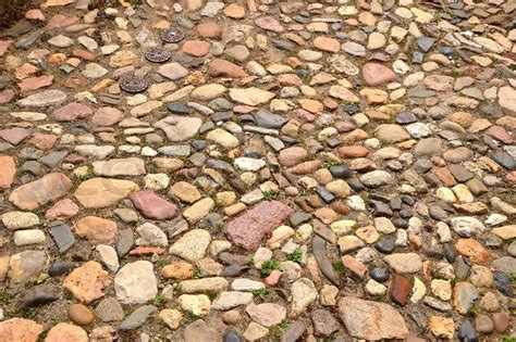 vej med toppede brosten stock foto colourbox