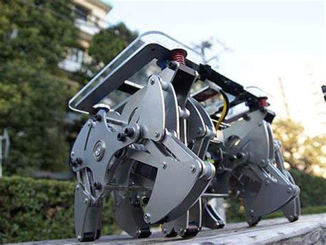 Land Crawler eXtreme: The Crazy Rideable Robot Legs - TechEBlog