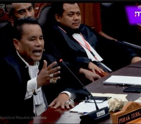 Hotman Paris Sejak Awal Sidang Curigai 2 Hakim MK Ini Tidak Ada Niat