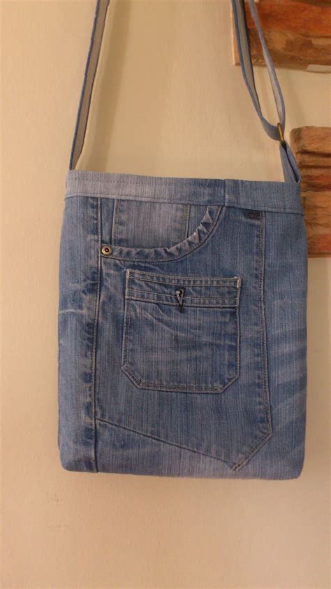 Pin By Marie Hasmanov On Kabelky Ta Ky Vlastn Tvorba Recycled Denim