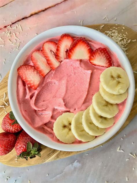 Strawberry Banana Smoothie Bowl Your Smoothie Guide