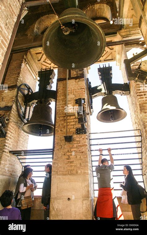 Seville cathedral bell tower hi-res stock photography and images - Alamy