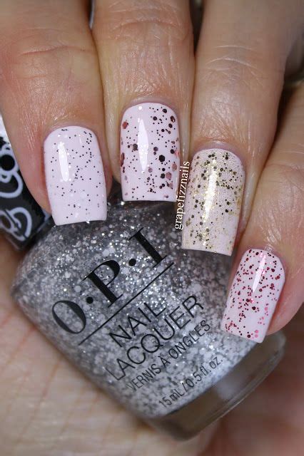 Opi X Hello Kitty Holiday Collection 2019 Glitter To My Heart Holiday Collection Fizz Opi