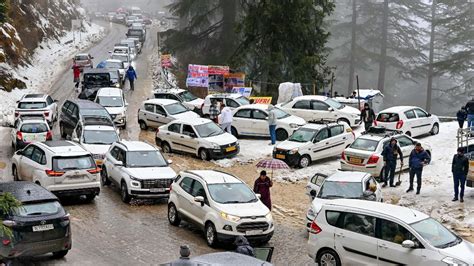 Avalanche Warning In Jammu And Kashmir Amid Heavy Snowfall Normal Life