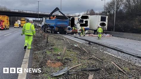 M6 Closed In Both Directions At Walsall After Lorry Crash