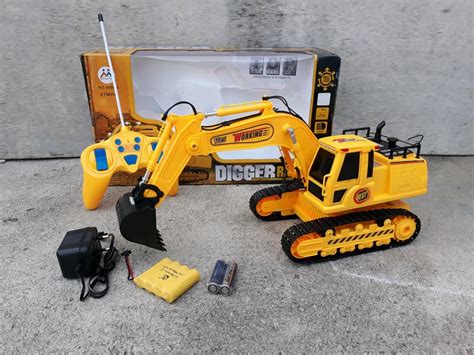 Jual RC ALAT BERAT EXCAVATOR DIGGER REMOTE CONTROL TRUK MAINAN ANAK