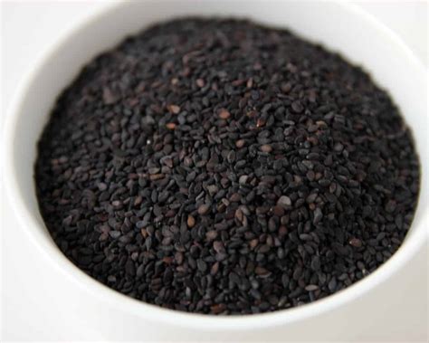 Black sesame seeds (Heukimja) - Korean cooking ingredients - Maangchi.com