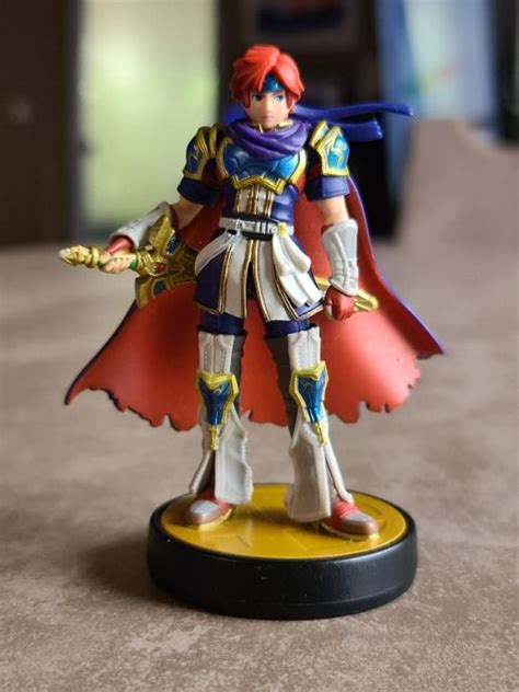 Amiibo Super Smash Bros Roy Pokemon Rokovnik