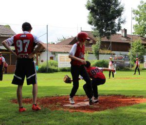 SCHÜLER TOSSBALL Fulminanter Abschluß der Saison 2016 Home of the 89ers