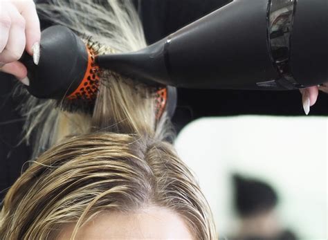 How To Blow Dry Your Hair Without A Blow Dryer Storables